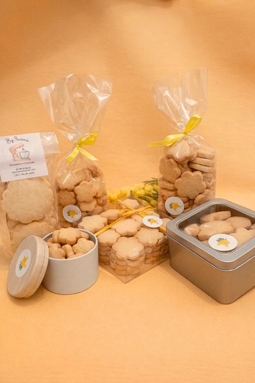 Ensemble de la collection Mimosa : sachets, boîtes métal et boîtes transparentes